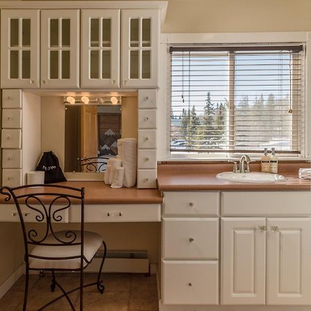 Majestic Valley Wilderness Lodge Sutton-Alpine 외부 사진